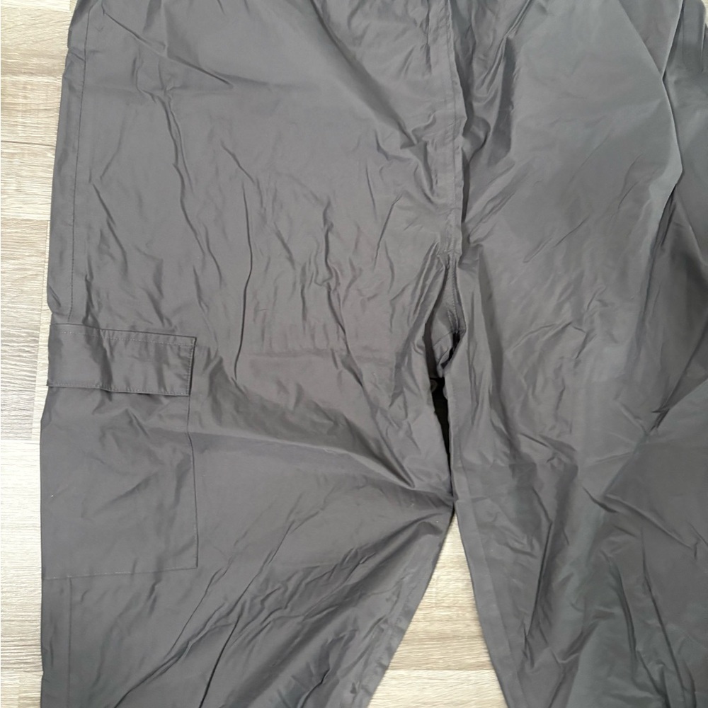 Coleman Men's Gray Cargo Pants - Picture 4 of 9